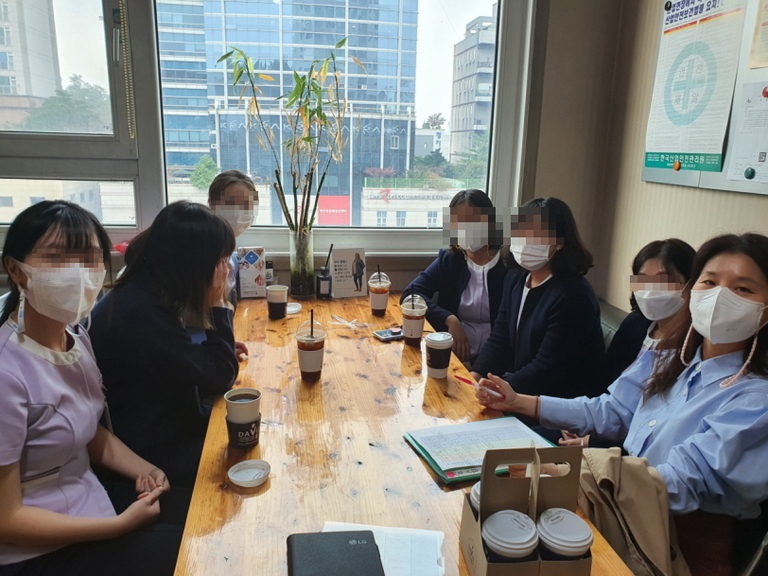 병원 실습중인 영통경기간호학원 학생들 ♡